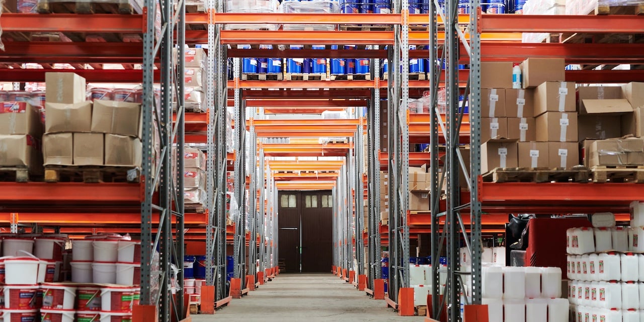 Ecommerce fulfillment and ecommerce tips: key indicators: fulfillment warehouse interior