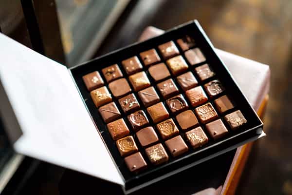 confectionery order fullfilment chocolate box