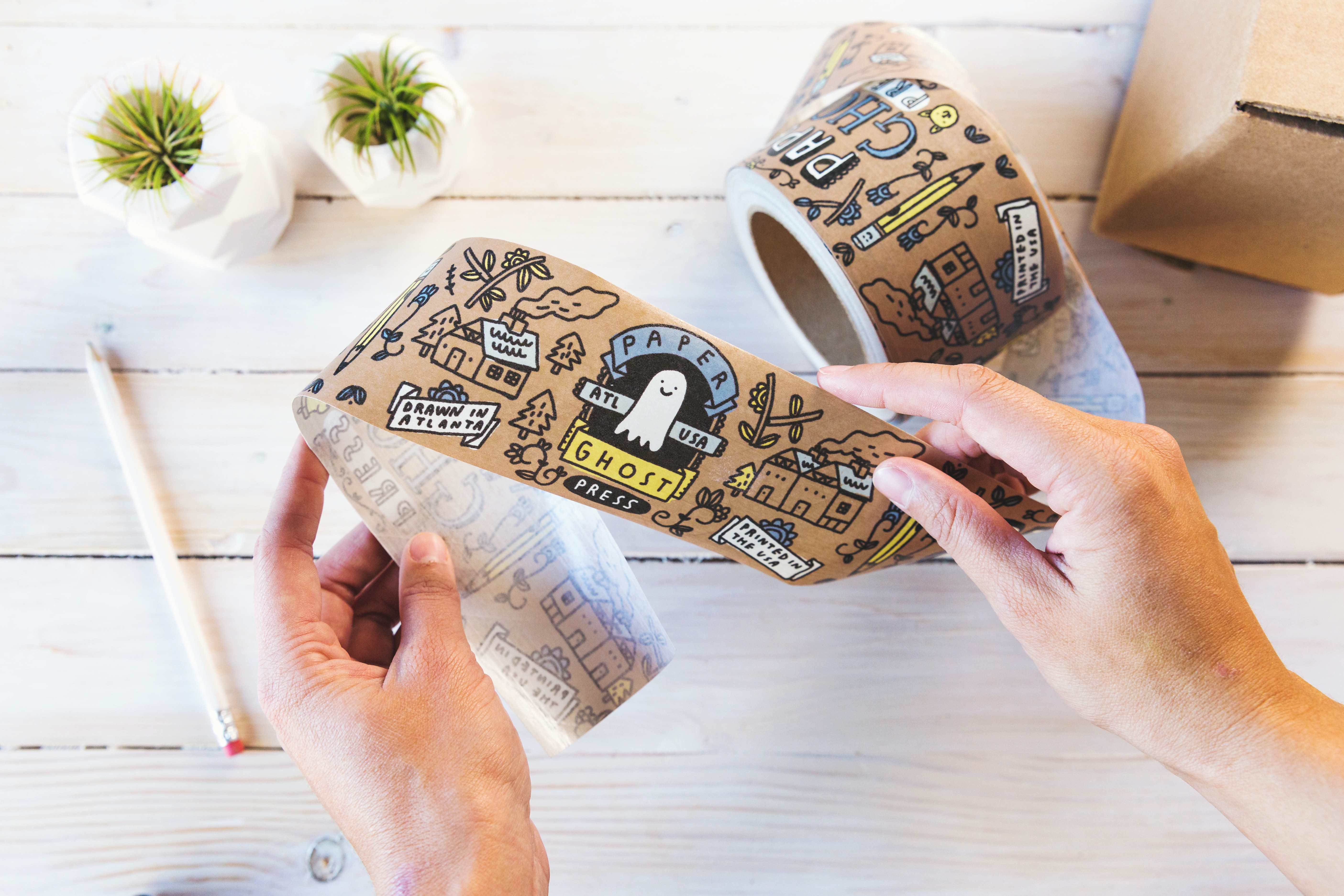 Types of packaging: secrets behind the packing tape